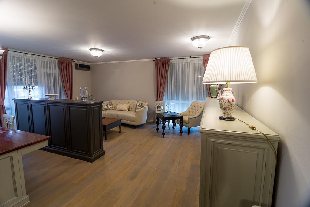 Apartament Alex Αράντ Εξωτερικό φωτογραφία